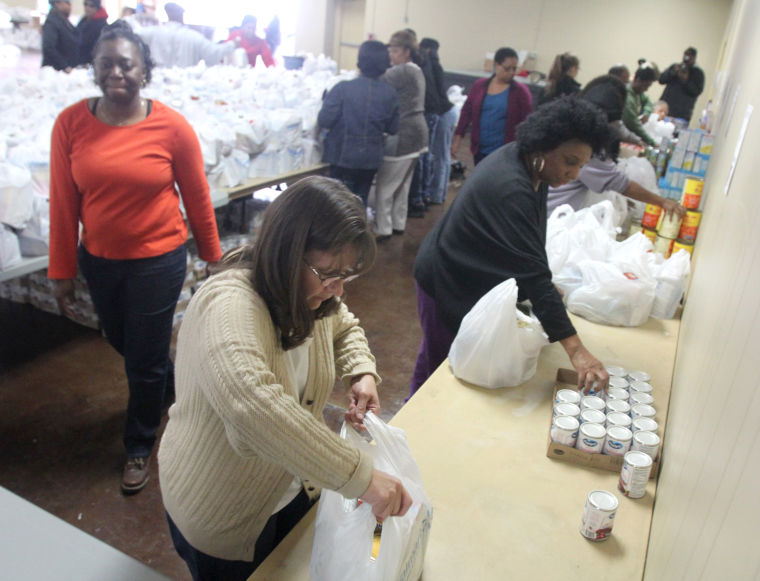 Copperas Cove Community Thanksgiving Basket Benefit